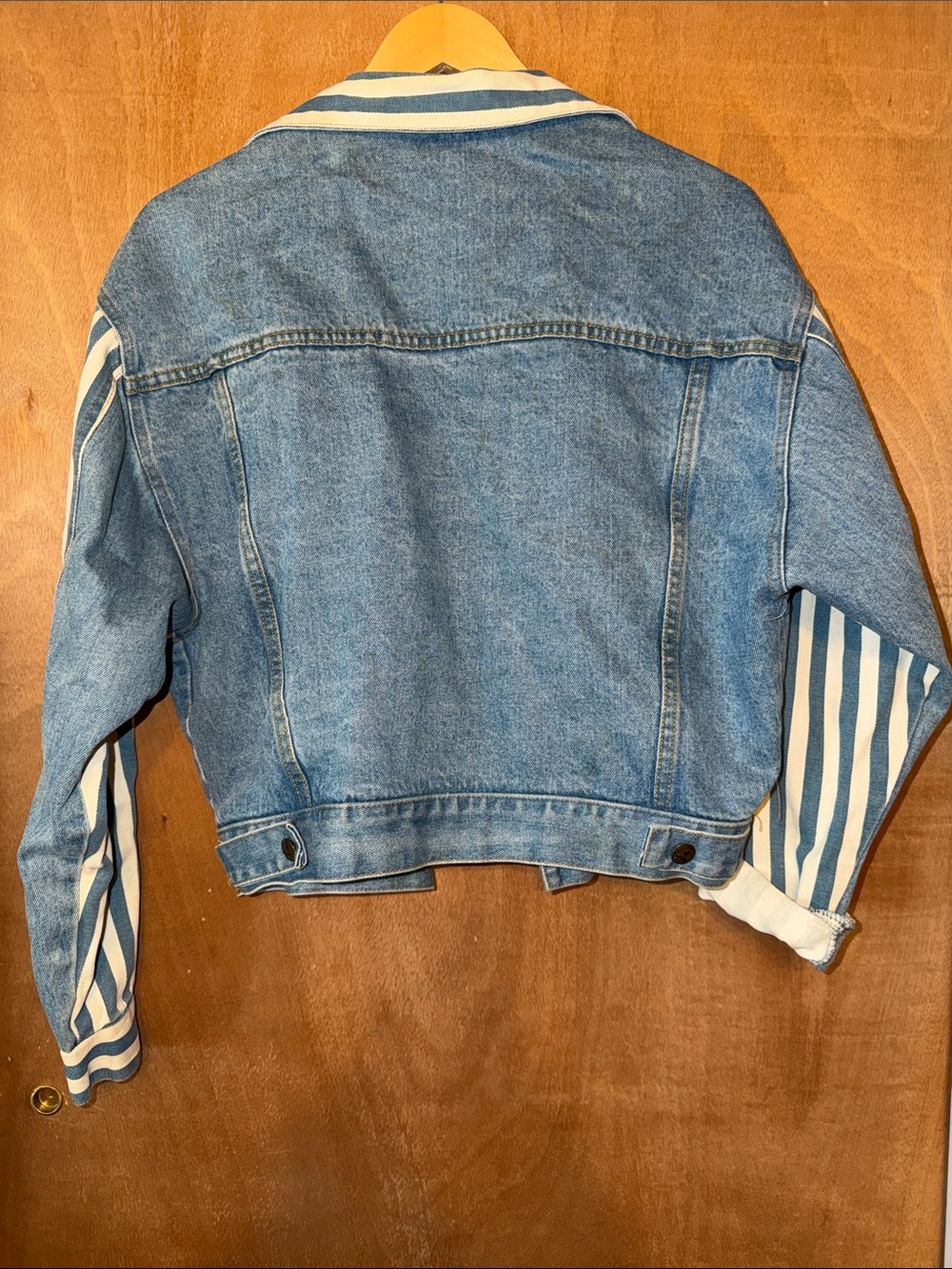 Striped Sleeve Light Blue Denim Jean Jacket - Unbranded - Picture 3 of 3